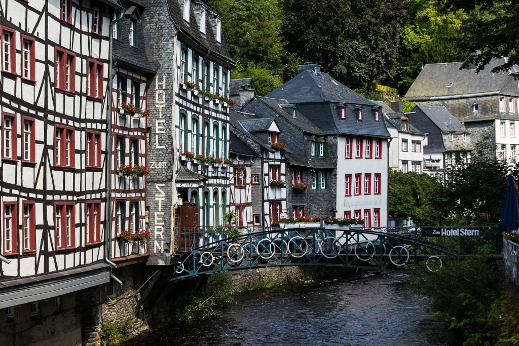 monschau bezienswaardigheden historische centrum